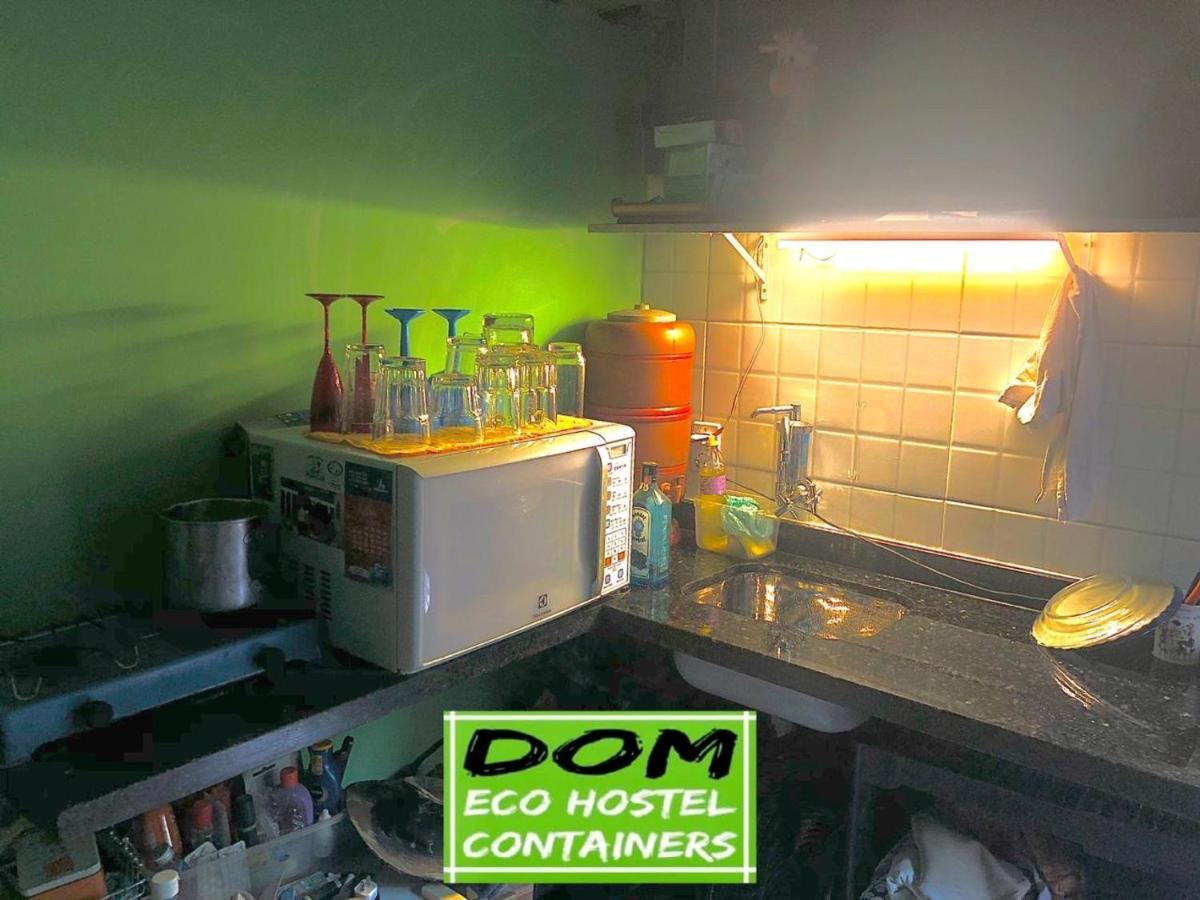 Dom Eco Hostel Containers Sao Sebastiao  Exteriör bild